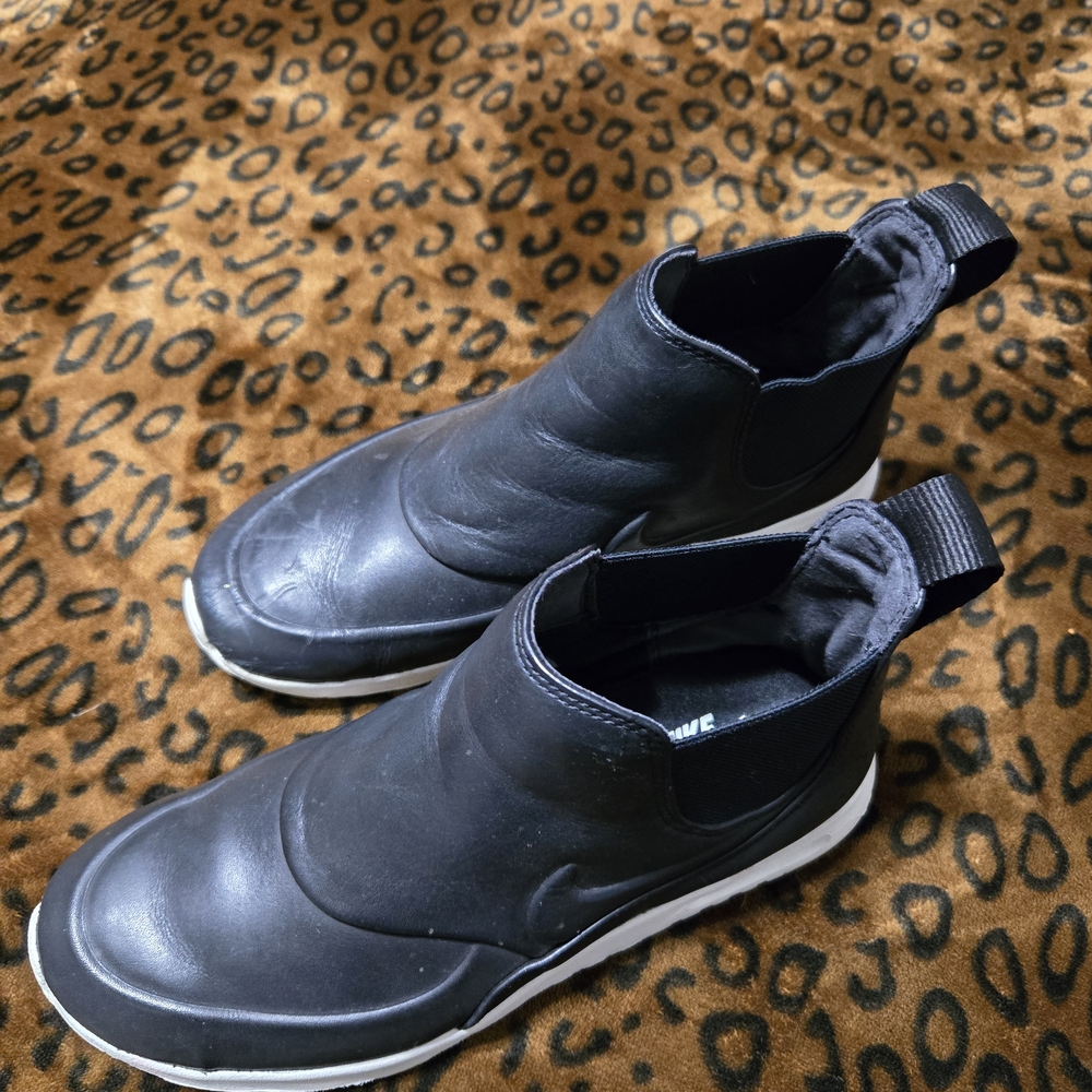 Nike Black Slip-On Sneakers